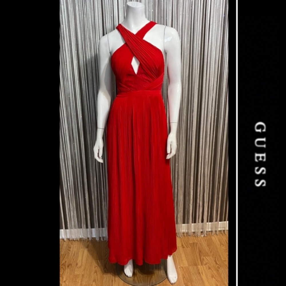 🔻SALE🔻GUESS🔹NEW CONDITION